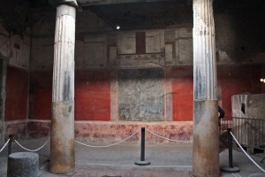 More luxurious murals in Pompeii